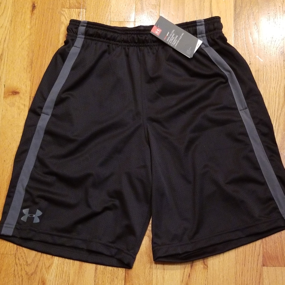 NWT Under Armour Tech Mesh Shorts Black Medium